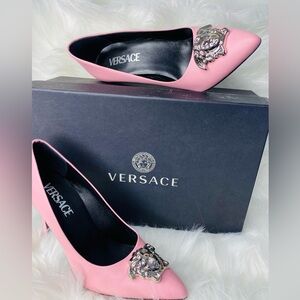 VERSACE Pink leather Heels with Silver Medussa Embellishment NWT